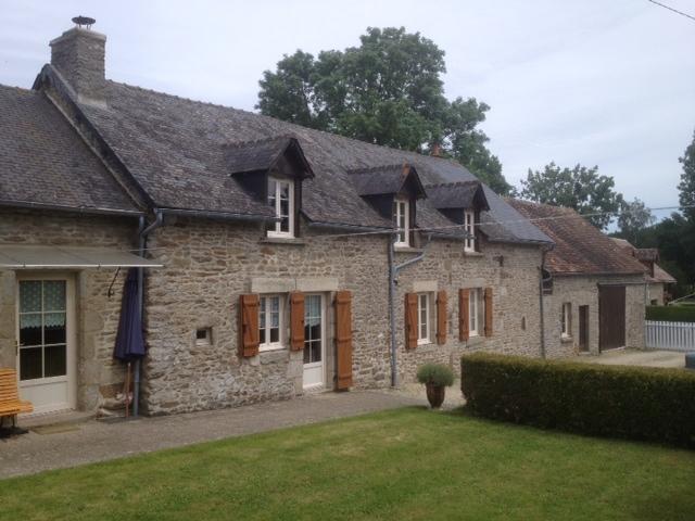 Bed and Breakfast La Grange Ô Belles Champfrémont Exterior foto